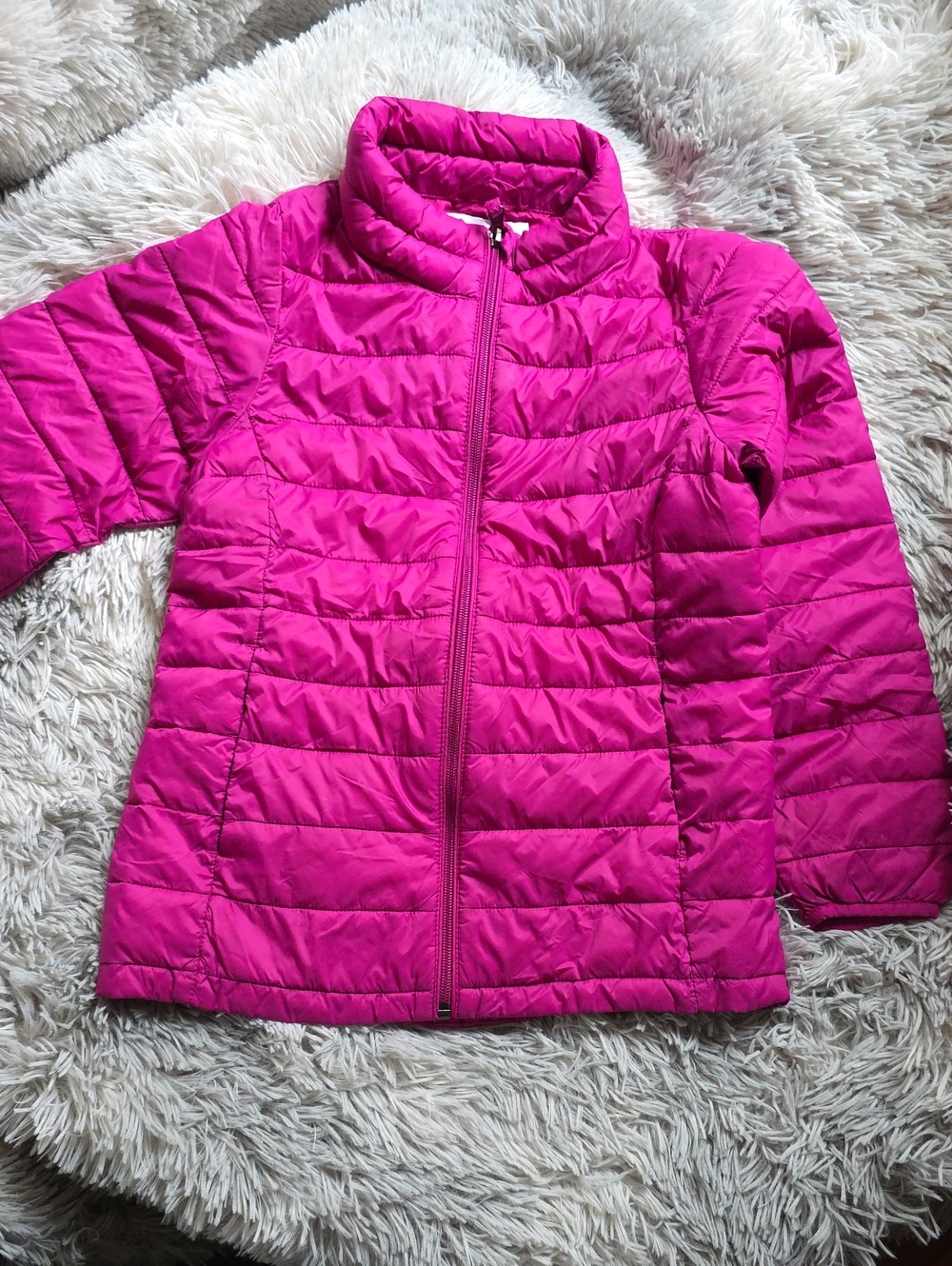 Amazon Essentials Girls' Quilted Puffer Jacket - Bright Pink